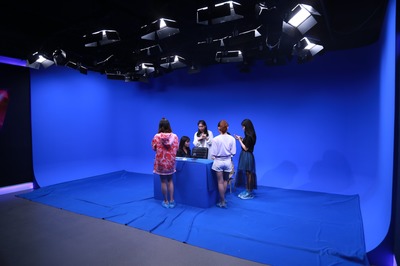 虚拟演播室中的蓝箱技术及其在电视节目制作中的应用