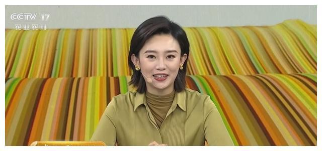 主持人大赛表现出色的李七月，为何得不到登上大舞台的机会？