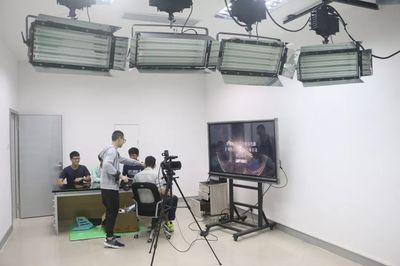 电视节目制作学院 培养创意与技术的摇篮
